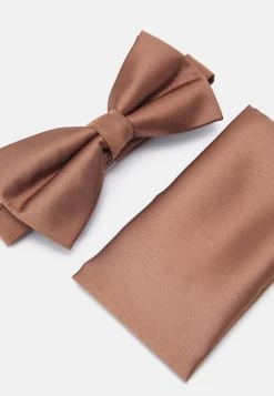 Pier One SET – Noeud Papillon En Remise Pochettes De Costume Couleur Unie Homme -Fashion Zone Soldes 6af7cf88b06048ef8a845d4f3a089f0a