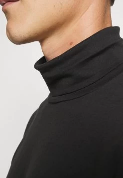 Pier One 3 PACK – T-shirt à Manches Longues Soldes En Ligne T-shirts & Polos Col Roulé Homme -Fashion Zone Soldes 6dee3d76137848bea73edd00fec8cbd0