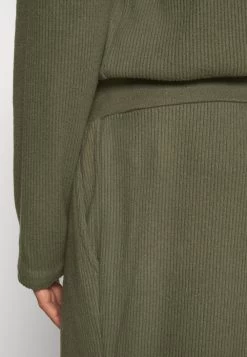 Pier One Remise En Ligne Bas De Pyjama Pyjamas Haute Homme -Fashion Zone Soldes 6e1e41e8a785467a93a26dc58aece4f1