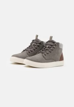 Pier One Baskets Montantes Prix Imbattable Sneakers Rond Homme -Fashion Zone Soldes 6eb44ded738140d68e342bbe9f4ba9d7