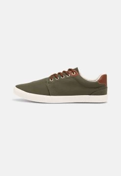 Prix Avantageux Pier One UNISEX – Baskets Basses Sneakers Rond 25 Prix Avantageux Pier One UNISEX – Baskets Basses Sneakers Rond -Fashion Zone Soldes 7941994d11a64e2e91c80219481a16d1 1