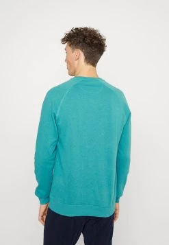 Pier One Prix Aimable 3 PACK – Sweatshirt Pulls Et Gilets Col Rond Homme 14 Pier One Prix Aimable 3 PACK – Sweatshirt Pulls Et Gilets Col Rond Homme -Fashion Zone Soldes 79d5f18e109f410d85347381fd15a1bd