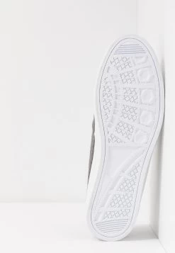 Pier One Prix Compétitif Mocassins Mocassins Et Loafers Rond Homme -Fashion Zone Soldes 7a77855091a9426b8856f76376e56be2