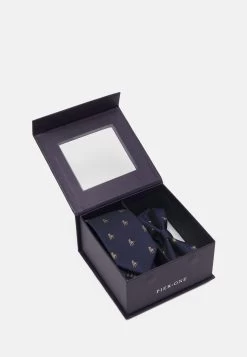 Pier One CHRISTMAS GIFT SET – Cravate Qualité Garantie Cravates Et Nœuds Papillon Homme Homme -Fashion Zone Soldes 7b02a22f798e4e0d84d708b873256ce2