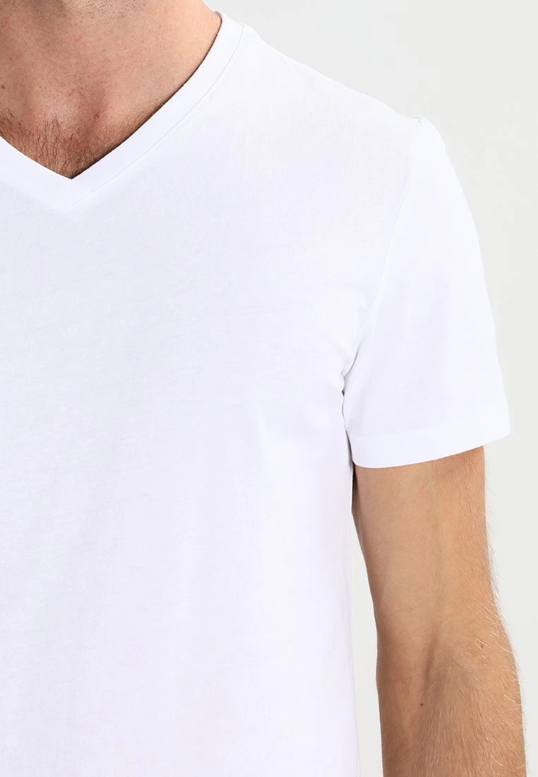 Pier One 2 PACK – T-shirt Basique Prix Cassé T-shirts Col En V Homme 7 Pier One 2 PACK – T-shirt Basique Prix Cassé T-shirts Col En V Homme – Image 5