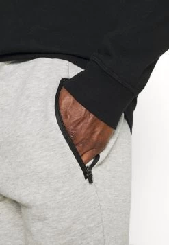 Pier One Prix Aimable Short Shorts Normale Homme -Fashion Zone Soldes 80c16039b47e44c8b2929541b44ff938