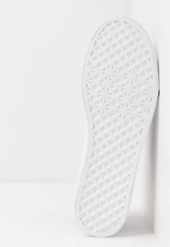 Prix Dégriffé Pier One UNISEX – Baskets Basses Baskets & Sneakers Rond -Fashion Zone Soldes 80ebefdac75446b0ac93aa77639e0b44