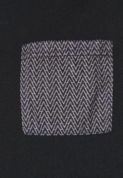 Pier One Prix Malin T-shirt Imprimé T-shirts Col Rond Homme -Fashion Zone Soldes 813c1da9ea304767addb1af992cc0f89