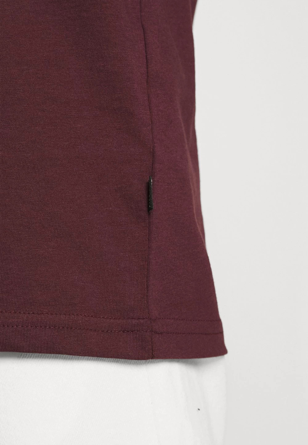 Prix Dégriffé Pier One 2 PACK – T-shirt Basique T-shirts Col Rond Homme 8 Prix Dégriffé Pier One 2 PACK – T-shirt Basique T-shirts Col Rond Homme – Image 6