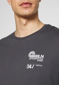 Pier One Prix Réduit T-shirt Imprimé T-shirts Col Rond Homme -Fashion Zone Soldes 852a6922bcfe4b63a98484feec8d495a