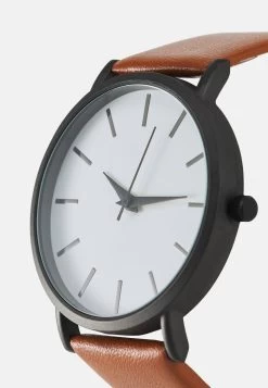 Pier One UNISEX – Montre Rabais Montres Et Bijoux Boucle Ardillon 9 Pier One UNISEX – Montre Rabais Montres Et Bijoux Boucle Ardillon -Fashion Zone Soldes 85a81b101dc74df08a2a213cd7f1d668