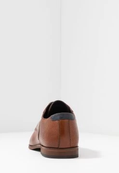 Pier One LEATHER – Derbies & Richelieus En Remise Chaussures De Ville Rond Homme 12 Pier One LEATHER – Derbies & Richelieus En Remise Chaussures De Ville Rond Homme -Fashion Zone Soldes 85ed4a4ce90d47708a459aa5a2949103