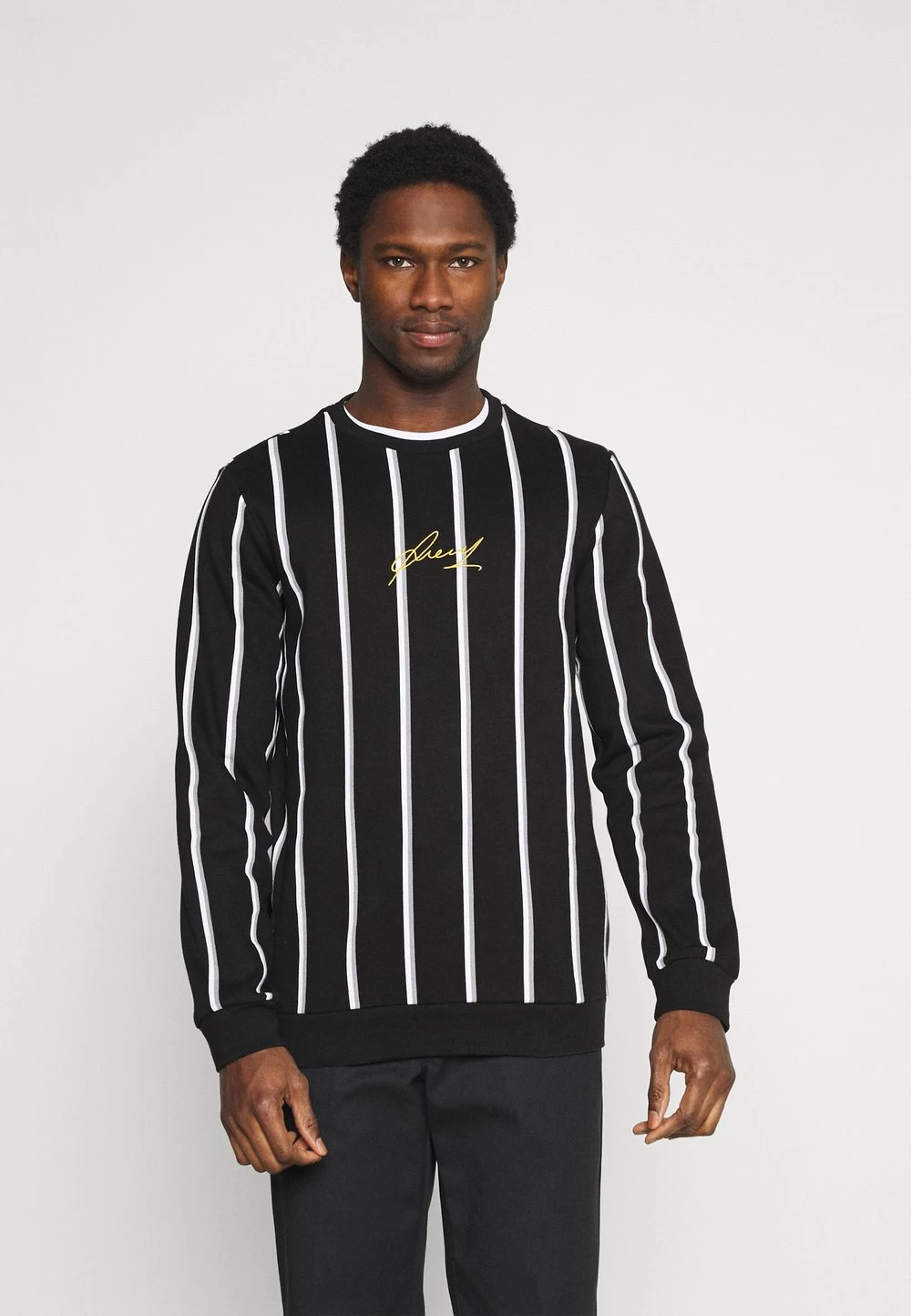 Qualité Garantie 100% Pier One Sweatshirt Sweats & Hoodies Col Rond Homme 3 Qualité Garantie 100% Pier One Sweatshirt Sweats & Hoodies Col Rond Homme