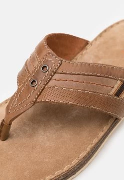 Pier One Tongs Qualité Absolue Sandales Et Tongs Ouvert Homme -Fashion Zone Soldes 87dbe7a0d9f04bc28a7fa5d5b91bb61d