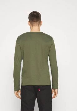 Pier One T-shirt à Manches Longues Prix Imbattable T-shirts Col Rond Homme -Fashion Zone Soldes 882b609b1cf64e4db6573d4e2e33e0a4