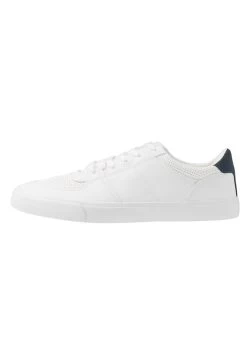 Pier One UNISEX – Baskets Basses Assurance De L’Authenticité Sneakers Rond -Fashion Zone Soldes 8877700bf4cd4295b58a412f0d8751f6