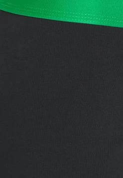 Pier One Soldes En Ligne 5 PACK – Shorty Sous-vêtements & Chaussettes Normale Homme -Fashion Zone Soldes 897a7645a7b545e79f242d907cc349d4