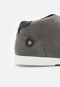 Pier One Baskets Basses Première Qualité Baskets & Sneakers Rond Homme -Fashion Zone Soldes 8a7ac939aa92468eb713c66910b505c0