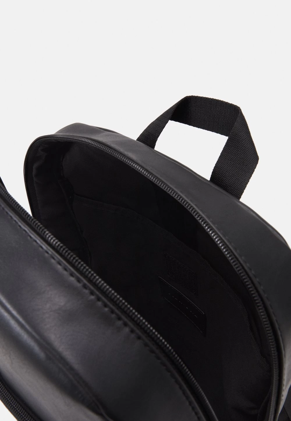 Pier One Prix Imbattable UNISEX – Sac à Dos Sacs Compartiment Pour Pc Portable 5 Pier One Prix Imbattable UNISEX – Sac à Dos Sacs Compartiment Pour Pc Portable – Image 3