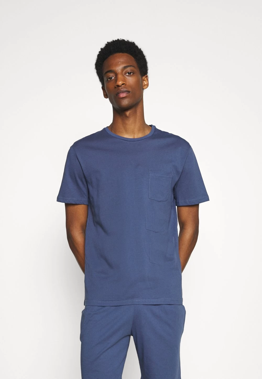 Pier One Petit Prix SET – Pyjama Pyjamas Normale Homme 3 Pier One Petit Prix SET – Pyjama Pyjamas Normale Homme