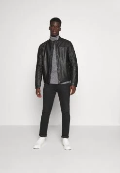 Pier One Remise En Ligne MUSCLE FIT TURTLE – Pullover Pulls & Gilets Col Roulé Homme -Fashion Zone Soldes 980d461669e946608dd2b414b76c7106