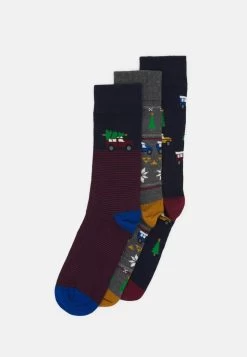 Pier One 3 PACK – Chaussettes Pas Cher Sous-vêtements Rayures Homme -Fashion Zone Soldes 9821a765a8af47f2bf5066ccebdd926a 1