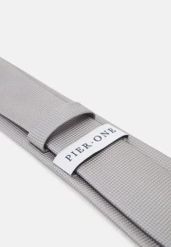 50% Off De Vente Pier One Cravate Cravates Et Nœuds Papillon Homme Homme -Fashion Zone Soldes 9dd68083414a45a38eed28f323902631