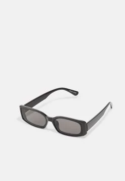 Pier One Prix Jamais Vus Lunettes De Soleil Rectangulaire Homme -Fashion Zone Soldes a09130f4a24b45ceb5befa143265e243