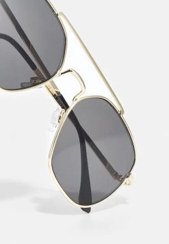 Pier One Lunettes De Soleil Prix Jamais Vus Aviateur Homme -Fashion Zone Soldes a0b3ff426597417b866c3f20733724fa