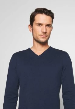 Prix Malin Pier One 2PACK – Pullover Pulls Et Gilets Col En V Homme -Fashion Zone Soldes a100675efbd845fb8402740836b4102d