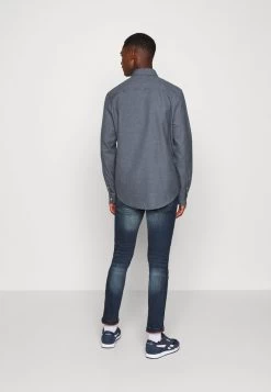 Prix De Rêve Pier One Chemise Chemises Col à Boutons Homme -Fashion Zone Soldes a28e7df6f9f24560a7b7d161ecea3b4b