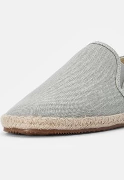 Prix Compétitif Pier One Espadrilles Rond Unisex -Fashion Zone Soldes a6088ae2f9c44d1ba265c65e1e44d003