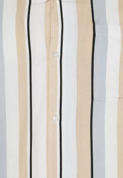 Pier One Chemise Prix Allégé Chemises Col Revers Homme -Fashion Zone Soldes a8c3716e09074fbe8b81a7d284885971