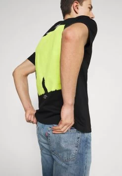 Pier One T-shirt Imprimé Prix Exclusifs T-shirts Col Rond Homme -Fashion Zone Soldes a9a1fcccd7c7446e8b4a19a6dbaf681c