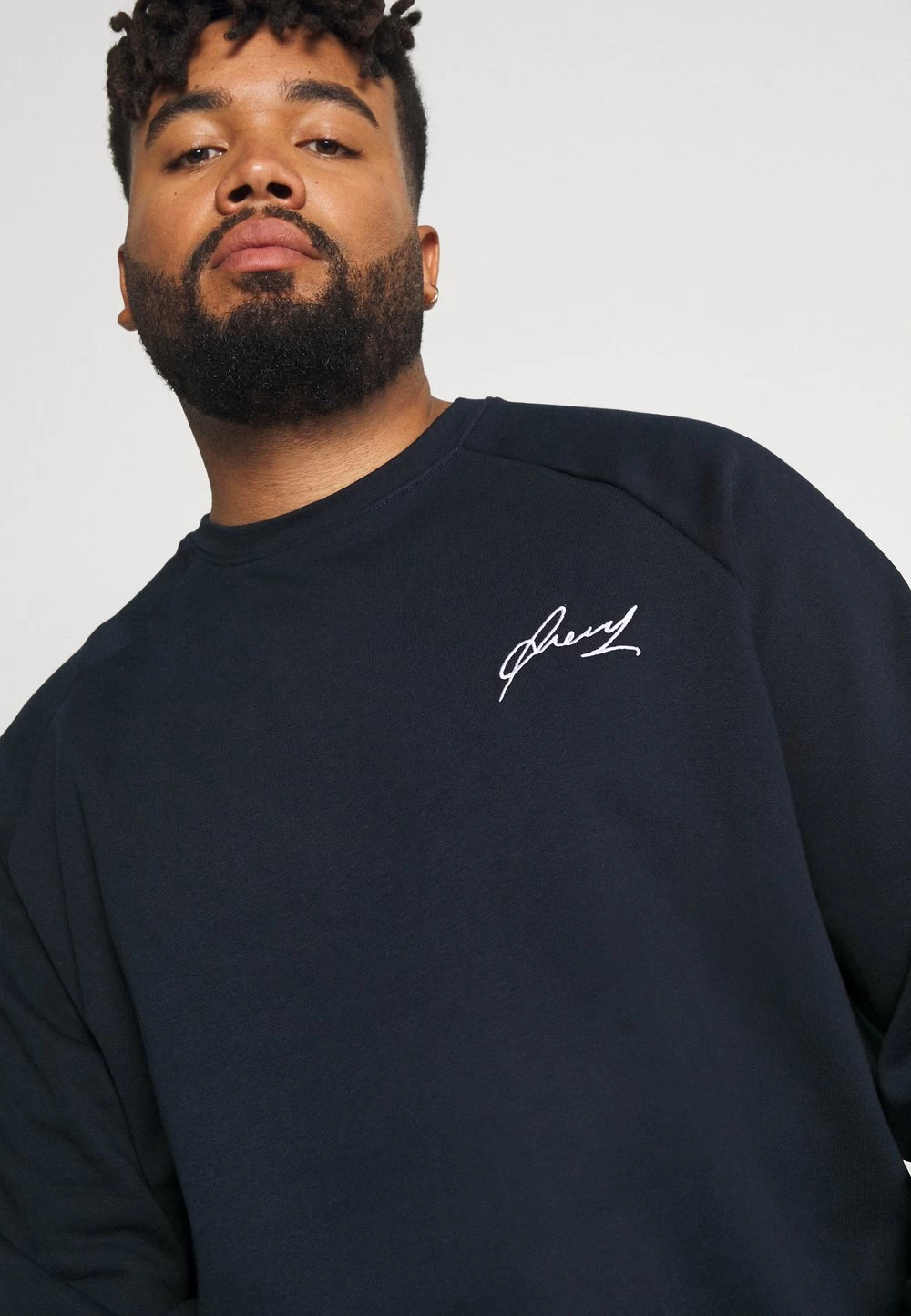 Pier One Prix Abordable BIGBIG BASIC SCRIPT CREW – Sweatshirt Pulls Et Gilets Col Rond Homme 6 Pier One Prix Abordable BIGBIG BASIC SCRIPT CREW – Sweatshirt Pulls Et Gilets Col Rond Homme – Image 4