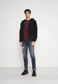 Pier One Vendre-Réclame T-shirt Imprimé T-shirts Col Rond Homme -Fashion Zone Soldes ac5720edcd01482981028224acb2ff1b