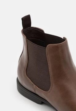 Remise En Ligne Pier One Bottines Bottes Rond Homme 16 Remise En Ligne Pier One Bottines Bottes Rond Homme -Fashion Zone Soldes ad4d0d8a7f3a445f8ea12e0f6a66bfc9