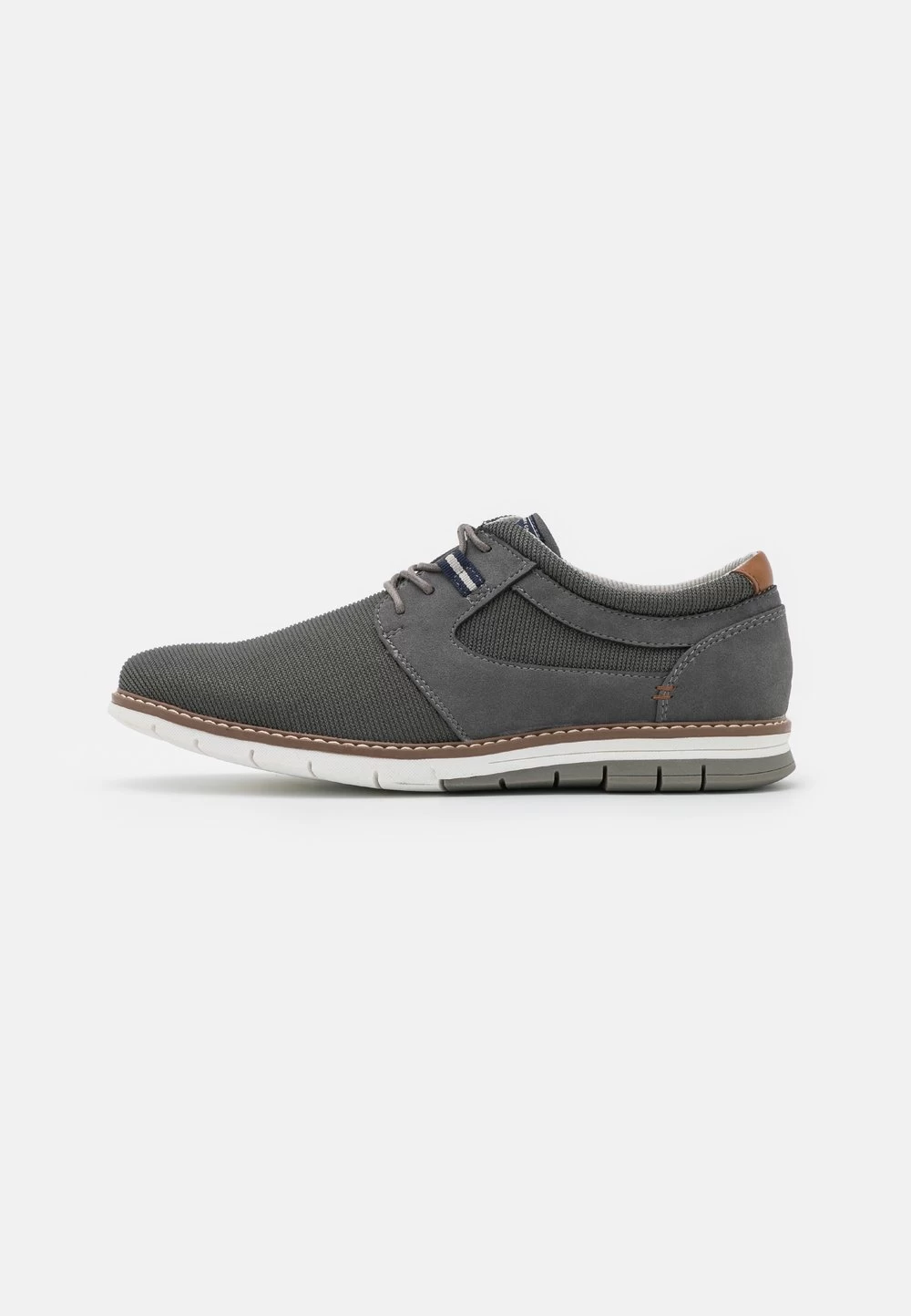Pier One Promos Chaussures à Lacets Derbies Et Richelieus Rond Homme 3 Pier One Promos Chaussures à Lacets Derbies Et Richelieus Rond Homme