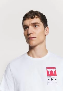 Pier One Meilleur Prix Garanti T-shirt Imprimé T-shirts Col Rond Homme -Fashion Zone Soldes b30a59e326594b5195913050c4312820