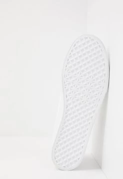 Soldes En Ligne Pier One UNISEX – Baskets Basses Sneakers Rond -Fashion Zone Soldes b6fad0bf895746b48686a262916b0454