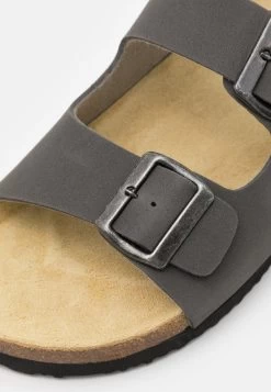 Pier One UNISEX – Chaussons Première Qualité Ouvert Homme -Fashion Zone Soldes b79c51a86cb445aa888f3ee0244a87c5