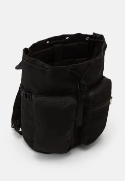 Prix Accessible Pier One UNISEX – Sac à Dos Sacs Fermeture à Clip -Fashion Zone Soldes b9cc6cc066aa4cb59802d990cd2af155