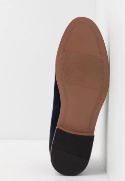 Bas Prix Pier One Derbies & Richelieus Chaussures De Ville Rond Homme -Fashion Zone Soldes bab9373c019f4b378f0d6e07e8f42d98