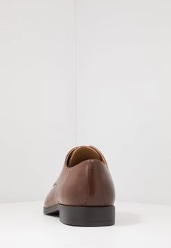 Prix Bradés Pier One Derbies & Richelieus Derbies Et Richelieus Carré Homme -Fashion Zone Soldes befd877d1a6a42d584ca3dcafc2e5573