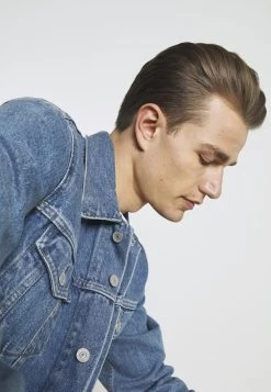 Pier One Prix Incroyables T-shirt Imprimé T-shirts Col Rond Homme -Fashion Zone Soldes c4f2296e0d444f2f9894bf8a19a7d08e