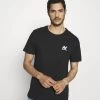 Prix Cassé Pier One T-shirt Imprimé T-shirts Col Rond Homme -Fashion Zone Soldes c7ae2b98a6294f3e92fe9f5364348efd