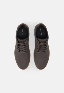 Pier One Baskets Basses Qualité Excellente Sneakers Rond Homme -Fashion Zone Soldes cbf4fae61be940b7856e4cc64ceb8b23