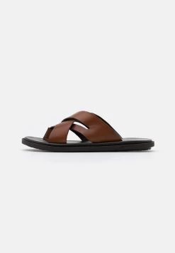 Qualité Fiable Pier One Mules Sandales Et Tongs Ouvert Homme