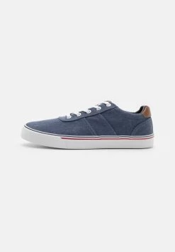 Prix Dégriffé Pier One UNISEX – Baskets Basses Sneakers Rond 17 Prix Dégriffé Pier One UNISEX – Baskets Basses Sneakers Rond -Fashion Zone Soldes d03acabcec3643c98205459793bf4d1b