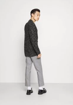 Pier One Prix Distinctifs Pullover Pulls Et Gilets Col Rond Homme 11 Pier One Prix Distinctifs Pullover Pulls Et Gilets Col Rond Homme -Fashion Zone Soldes d0f1578bc185446eaafda9bce49b9663